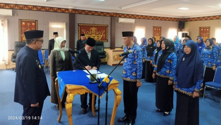 Sekda Lantik 53 Kepala Sekolah Di Lampura