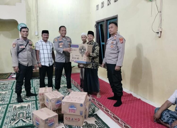 Jaga Kamtibmas Bulan Ramadhan, Polsek Tanjung Raya Gelar Colling System di Mushola Miftahul Jannah
