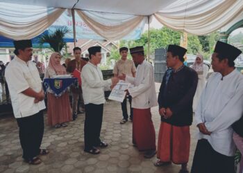 Safari Ramadan di Kecamatan Ambarawa, Pj.Bupati Pringsewu Serahkan Sejumlah Bantuan