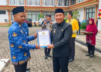 Pimpin Pengucapan Sumpah-Janji 91 PNS, Pj. Bupati Tanggamus: “Jaga Citra Positif PNS!”