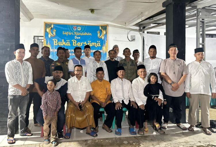 Gelar Bukber, Puskesmas Panggung Jaya Berikan Santunan dan Tali Asih