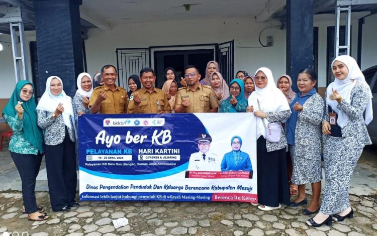 Peringati Hari Kartini, DP2KB, Puskesmas, IBI dan Pemerintah Kecamatan RJU Gelar Baksos