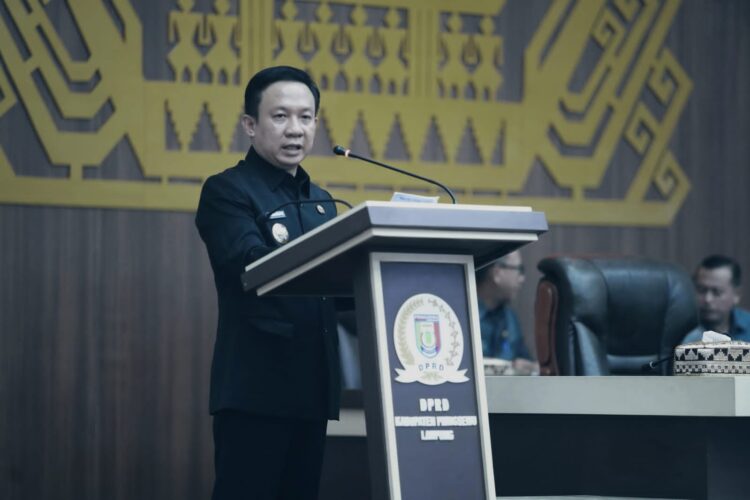 DPRD Pringsewu Paripurnakan Penyampaian Rekomendasi Pembahasan LKPJ Kada
