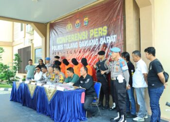 Operasi Sikat Krakatau Amankan 4 Tersangka, Dan 5 Senpi, Kapolres : Butuh Kerjasama Dengan Media