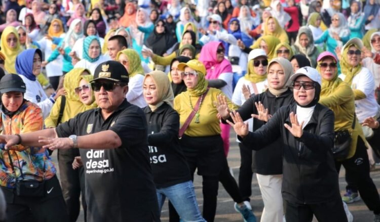 Gubernur Lampung  Senam Bersama Masyarakat Lampung Utara