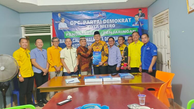 Usai Daftar di NasDem dan PDIP, Tondi Daftar di Partai Demokrat
