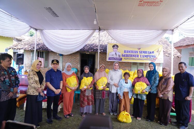 PKDL Lampung Serahkan Bantuan Sosial Kepada Warga Gadingrejo