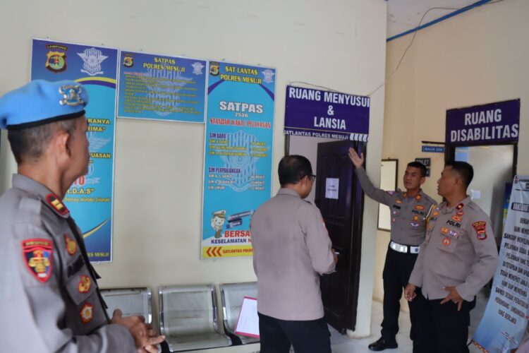 Pastikan Pelayanan Publik di Lingkup Polres Mesuji Bebas Pungli, Ini Yang Dilakukan Wakapolres