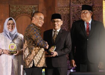 Berhasil Percepat Penurunan Stunting, Kabupaten Mesuji Raih Penghargaan dari BKKBN