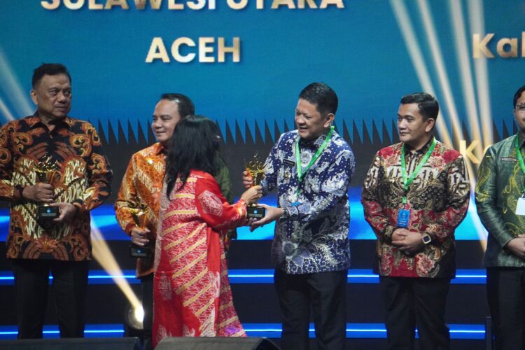 Terima Penghargaan, Firsada Komitmen Wujudkan Pendidikan Berkualitas Bagi Masyarakat Tubaba