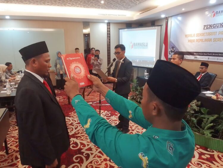 Sukseskan Pilkada Serentak 2024, Korsek Panwaslu Kecamatan se-Mesuji Dilantik