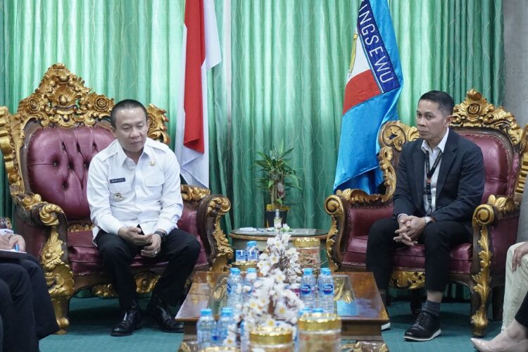 Pj Bupati Pringsewu Dr. H. Marindo Kurniawan Pimpin Rapat Pengembangan Usaha Mikro, Kecil dan Menengah (UMKM)