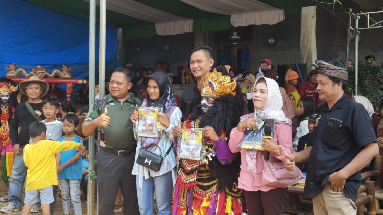Bulan Suro Warga Way Sido Gelar Acara Tahunan Kuda Lumping, SJR Apresiasi.
