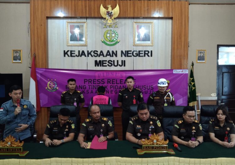 Rugikan Negara 3 Milyar Lebih, Mantan Kades Sriwijaya Ditetapkan Tersangka Oleh Kejari Mesuji