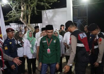 Berjalan Kondusif, Polres Mesuji Lakukan Pengamanan Pendaftaran Empat Paslon Kada