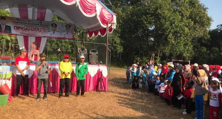 Bertabur Doorprize, Pemdes Kota Negara Gelar Jalan Sehat, HUT RI ke 79