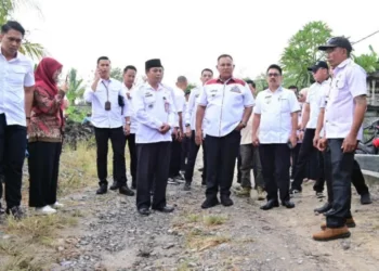 Bulan Depan Insfratruktur Jalan di Kecamatan Ketapang dan Sragi segera dibangun  Nanang Ermanto : Insyaallah bulan depan jalan ini akan segera dikerjakan