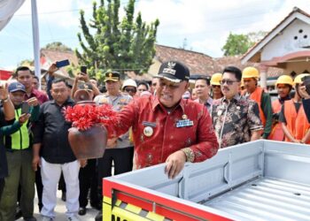 Nanang Ermanto resmikan Jalan Tampa Lobang