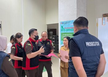 Penyidik Kejari Mesuji Geledah Kantor Dinas KB Mesuji, Ini Kasusnya
