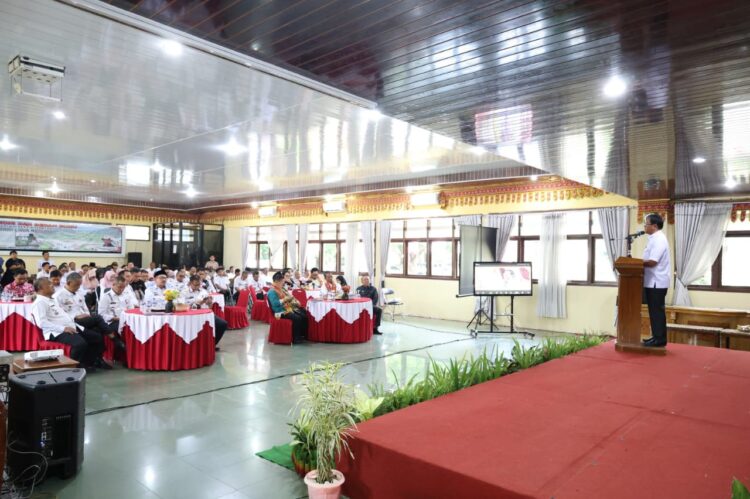 Pj. Bupati Apresiasi Peluncuran Buku Seri Kaldera Nusantara Dari Liwa Ke Suoh.