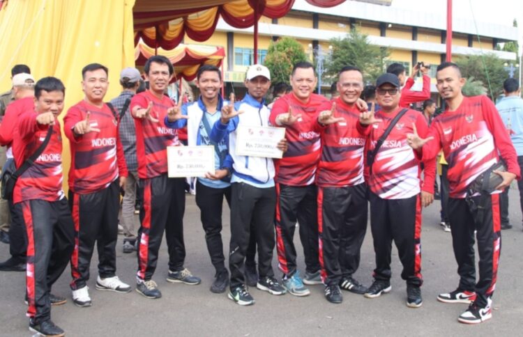 Raih Prestasi, Dua Atlet Porwanas Asal Lampura Dapat Penghargaan Dari Bupati