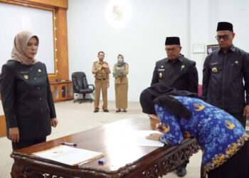 529 PNS Dilantik, Sekda : Harus Mampu Berinovasi Dan Kerjasama Antar Instansi.