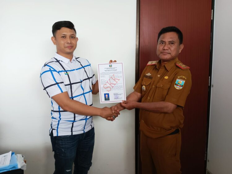 SMSI Pesisir Barat Terima SKK dari Kepala Kesbangpol