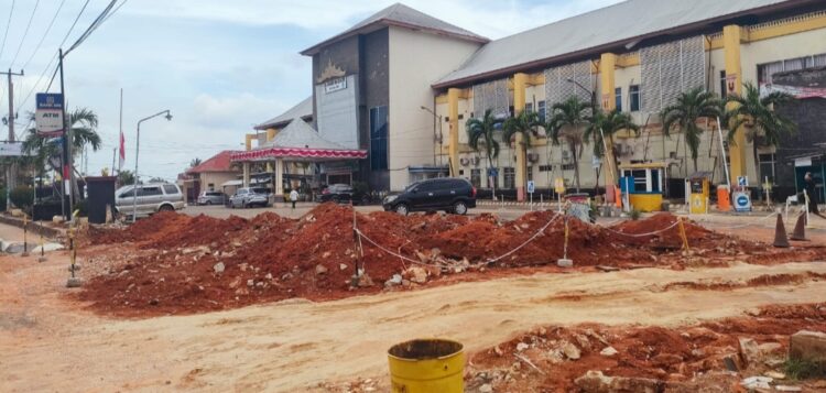 Kurang Manfaat, Proyek  Pintu Gerbang RSUD Ryacudu Kotabumi Di Soal