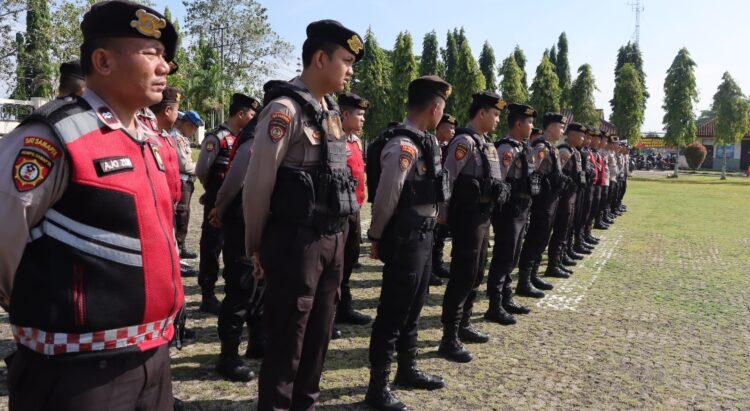 Ratusan Polisi Di Lampura Siaga Jelang Pelantikan Presiden RI