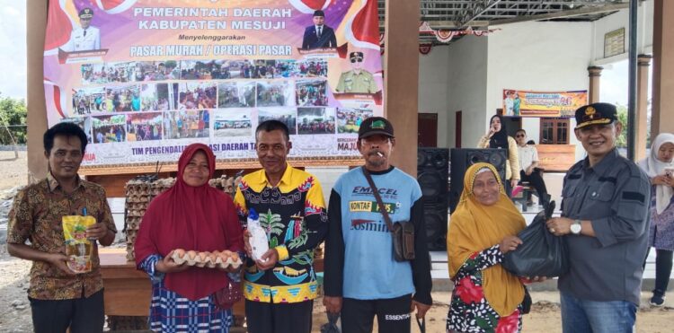 Jelang Libur Tahun Baru 2025 dan Perayaan Natal, Pemkab Mesuji Gencar Lakukan Operasi Pasar Murah