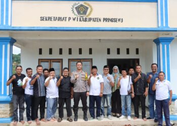 Jumat Berkah, Bukti Nyata Kolaborasi Positif Polres dan PWI Pringsewu