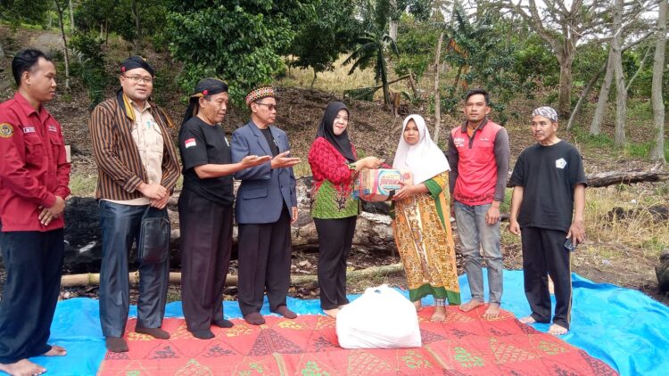 Paguyuban Pujakesuma Lambar, Bakti Sosial Korban Kebakaran Di Lumbok Seminung