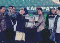 Pj Bupati Pringsewu Terima Penghargaan STBM Award 2024