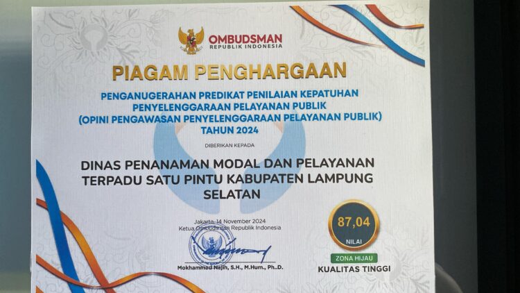 Sukses berikan pelayanan Kepada Masyarakat, DPMPPTSP Kabupaten Lampung Selatan diganjar penghargaan dari Kementerian RI