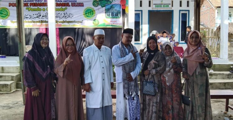 Hadiri Pengajian Isro’ Miraj di Ponpes Darul Ulum, Elfianah Ucapkan Terimakasih Atas Dukungan Masyarakat