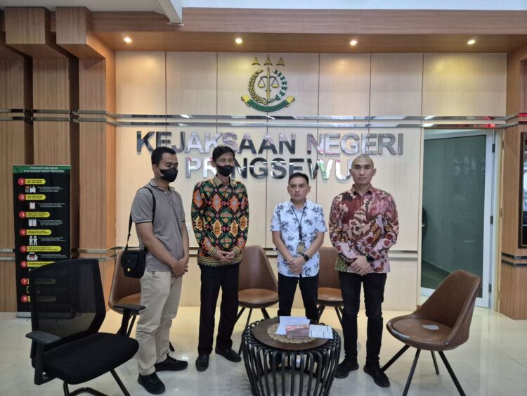 Kejari Pringsewu Kembali Menerima Titipan Pengembalian Kerugian Keuangan Negara dalam Kasus Korupsi Dana Hibah LPTQ Kabupaten Pringsewu Tahun 2022