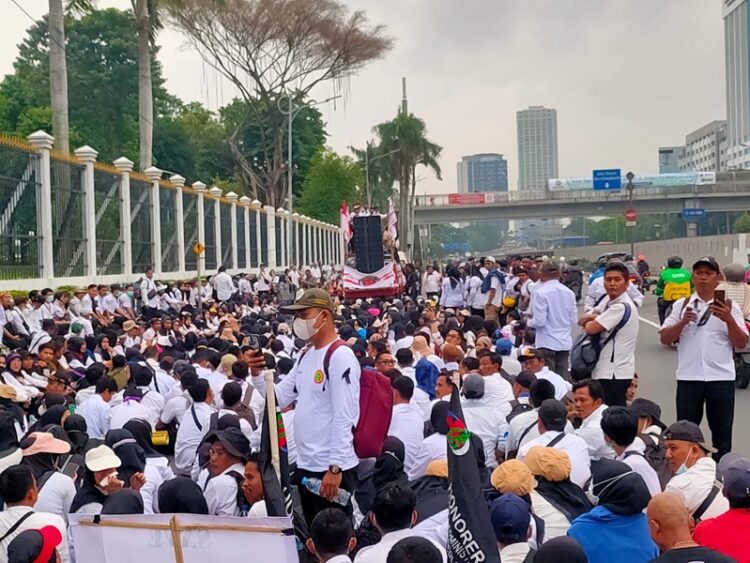 Mulyadi Irsan: Semoga Bisa Diangkat Bertahap Sesuai APBD
