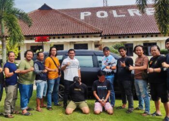 Tekab 308 Ringkus Dua Pelaku Pencuri Mobil Di Lampung Utara 