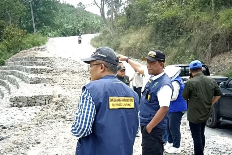 Pemprov Lampung Rehabilitasi Jalan Kuripan-Kotaagung, Telan Biaya Rp5,2 Miliar