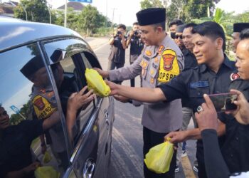Berbagi Takjil dan Buka Bersama Insan Media, Ini Pesan Kapolres Mesuji