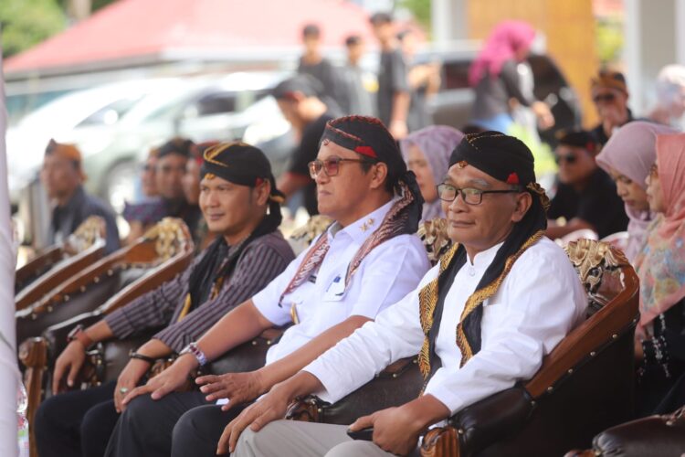 Sekda Lambar Ajak Warga Perkuat Silaturrahmi dan Lestarikan Budaya Lewat Halal Bihalal Pujakesuma