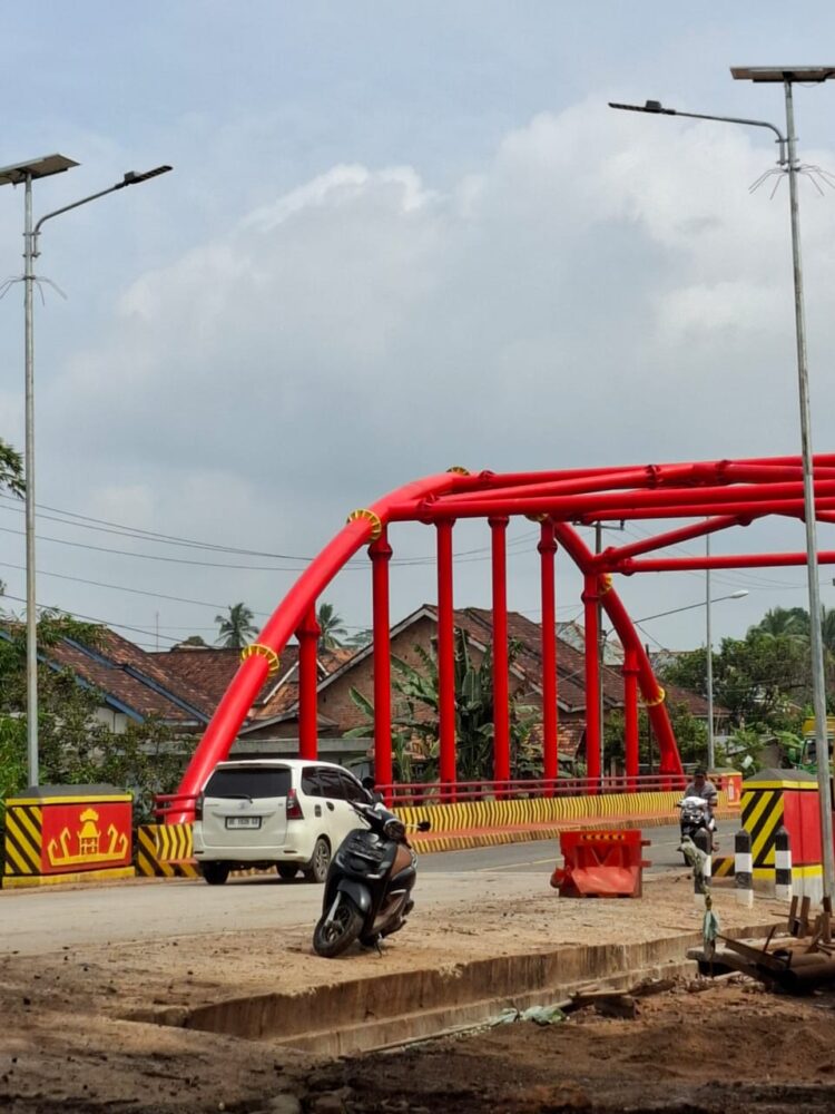 Pembangunan Jembatan Way Sabuk, PT. Bora Bora Tinggalkan Hutang Kepada warga, Sejumlah Kerjaan Belum Selesai.