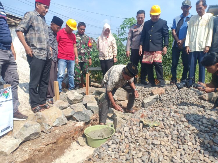Wujudkan Harapan Warga, Pemdes Batu Raja Bangun Balai Adat Desa