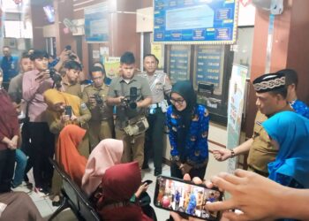 Tinjau Pemutihan Pajak Kendaraan di Samsat Kota Metro, Ini Kata Wagub Lampung!