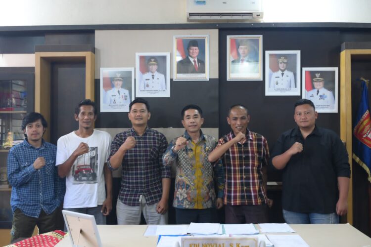 Ketua DPRD Lambar, Terima Kunjungan Konten Kreator Liwa