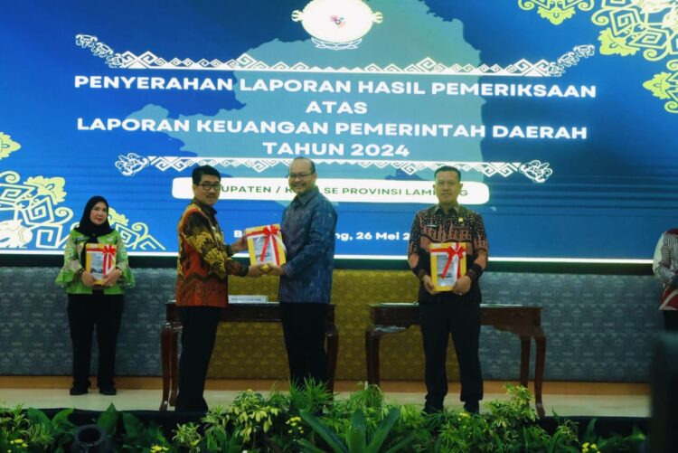 Tata Kelola Keuangan Baik, Pemkab Lampura Raih Penghargaan WTP Dari BPK – RI