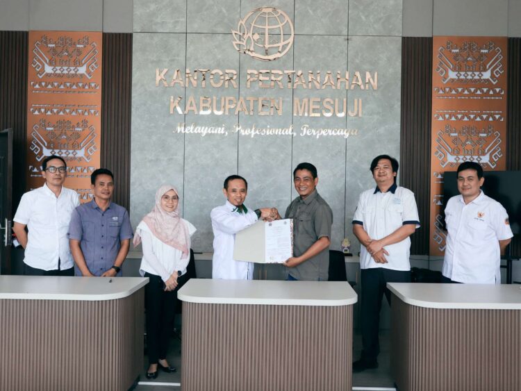 Perkuat Sinergitas, PWI dan BPN Mesuji Teken MoU