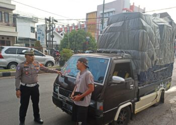 Bahayakan Keselamatan, Pengendara ODOL Bakal Disanksi Pidana!