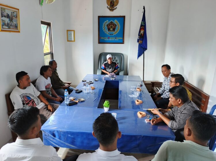 Sambangi Kantor PWI Mesuji, KPU Ajak Edukasi Pemilih Pemula