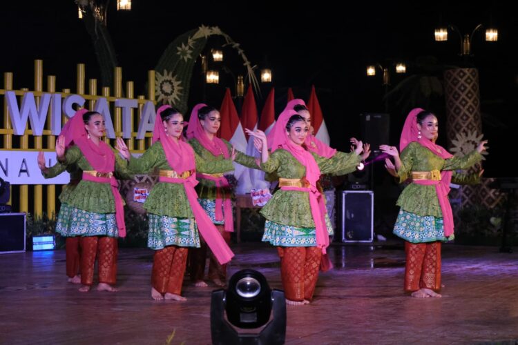 Malam Ramah Tamah Parosil Ajak Peserta Nikmati Pariwisata Pasar Tematik